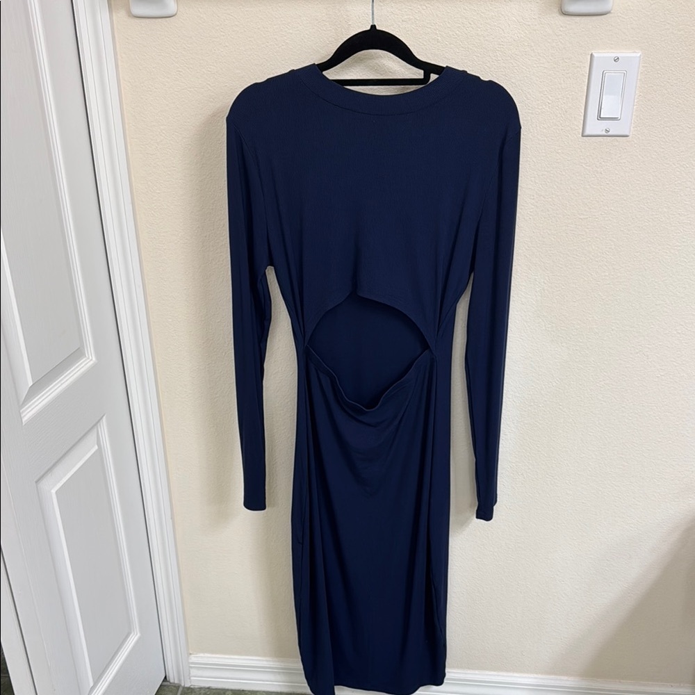 Elegant Navy Long Sleeve Dress